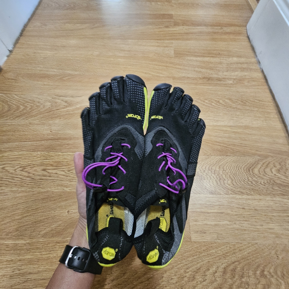 Vibram Black and Purple Athletic Shoes